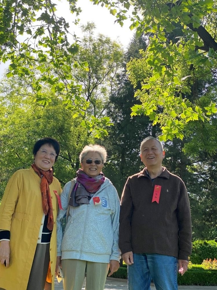 20250428-校友返校花絮-胡晶晶-贺毅jpg