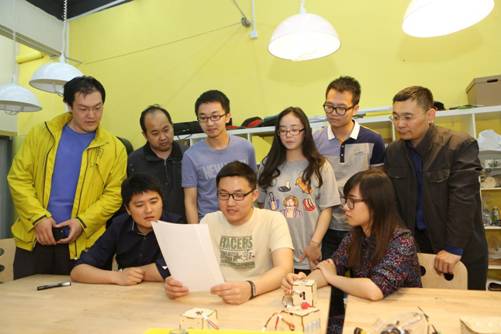 李克强总理五四青年节给乐动平台学生创客回信1