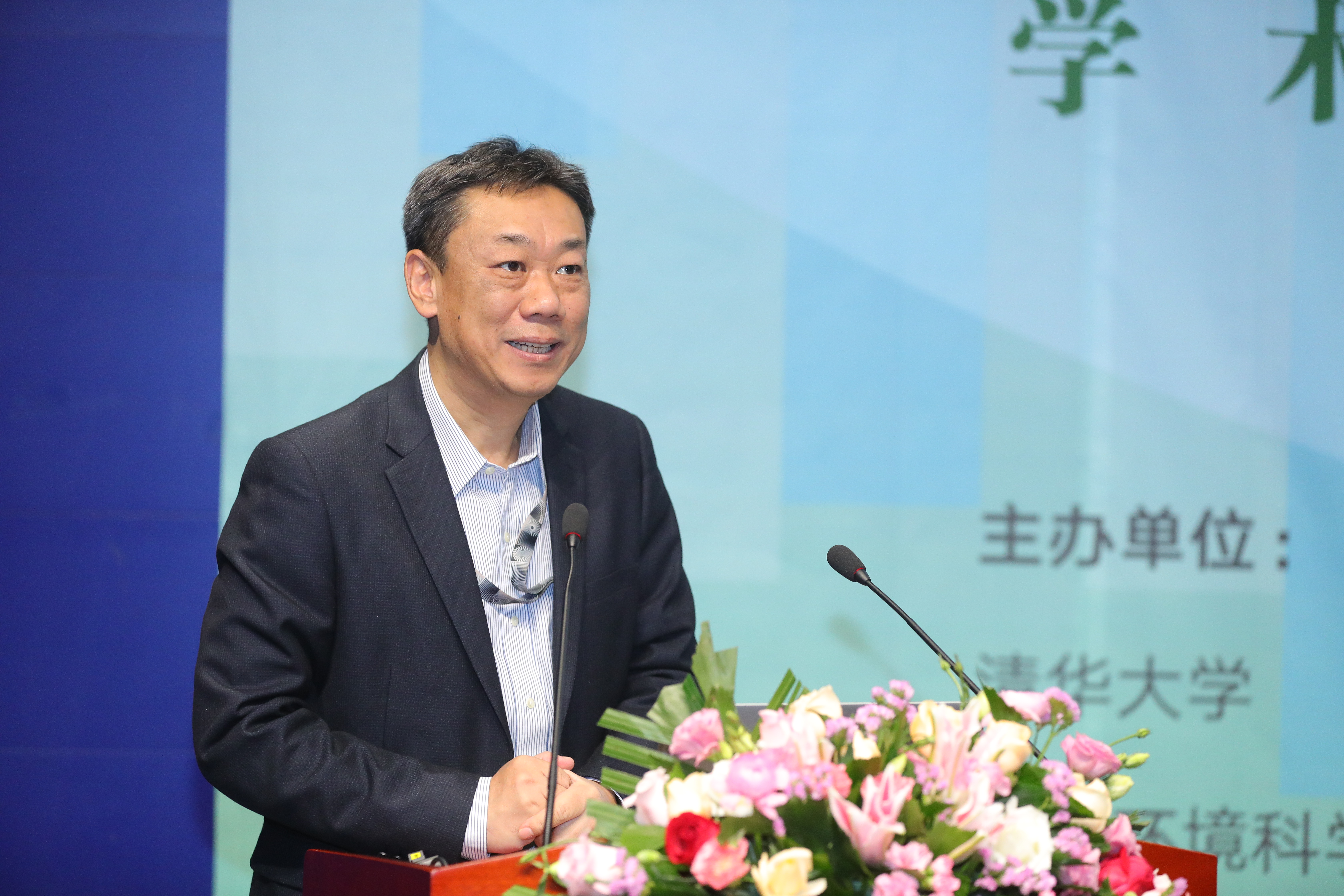 20211022-第十五届全国环境博士生学术会议开幕-会议组委会供图-乐动平台环境学院院长刘毅教授致辞.JPG
