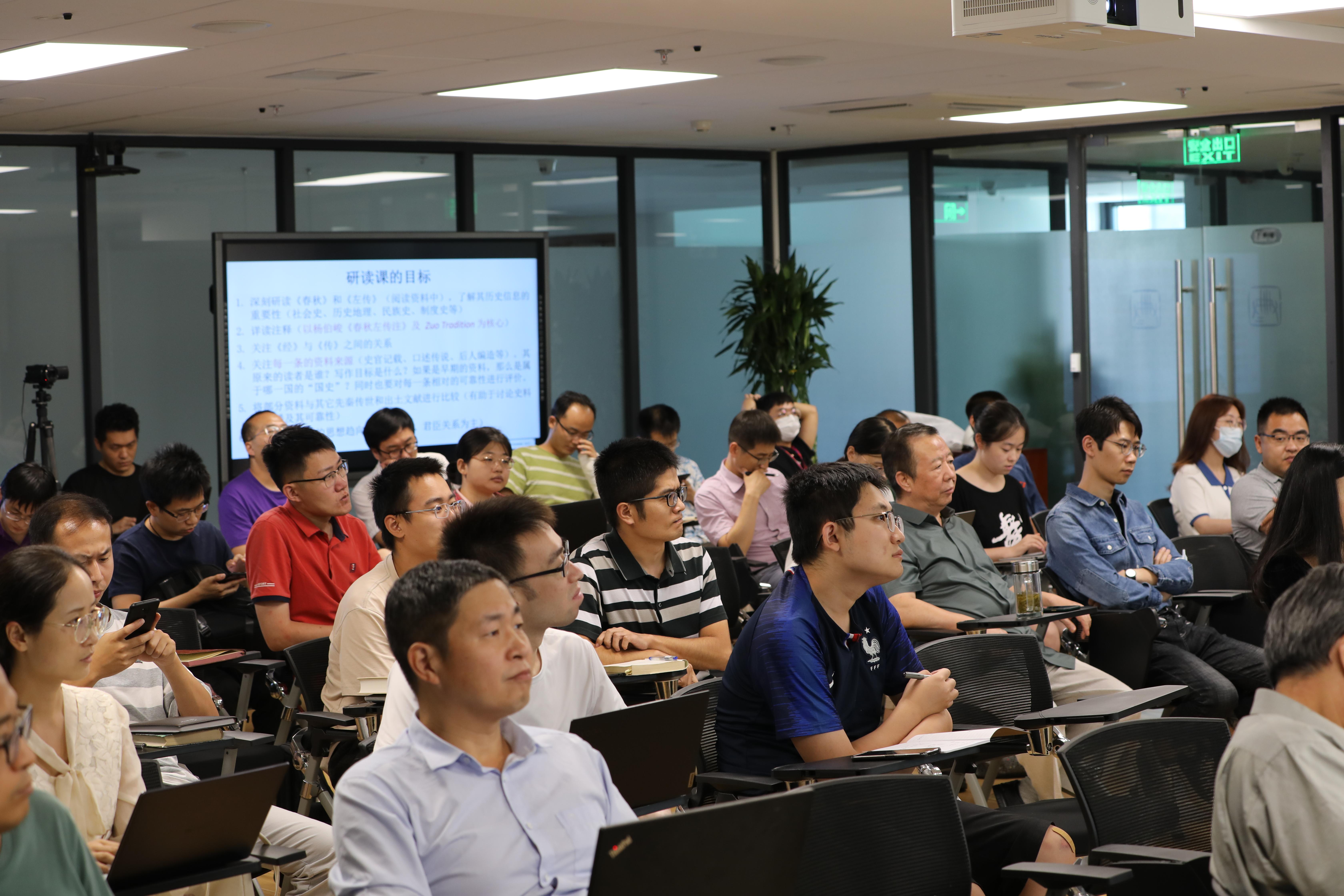 尤锐教授讲座现场(2).JPG 尤锐教授讲座现场(2).JPG