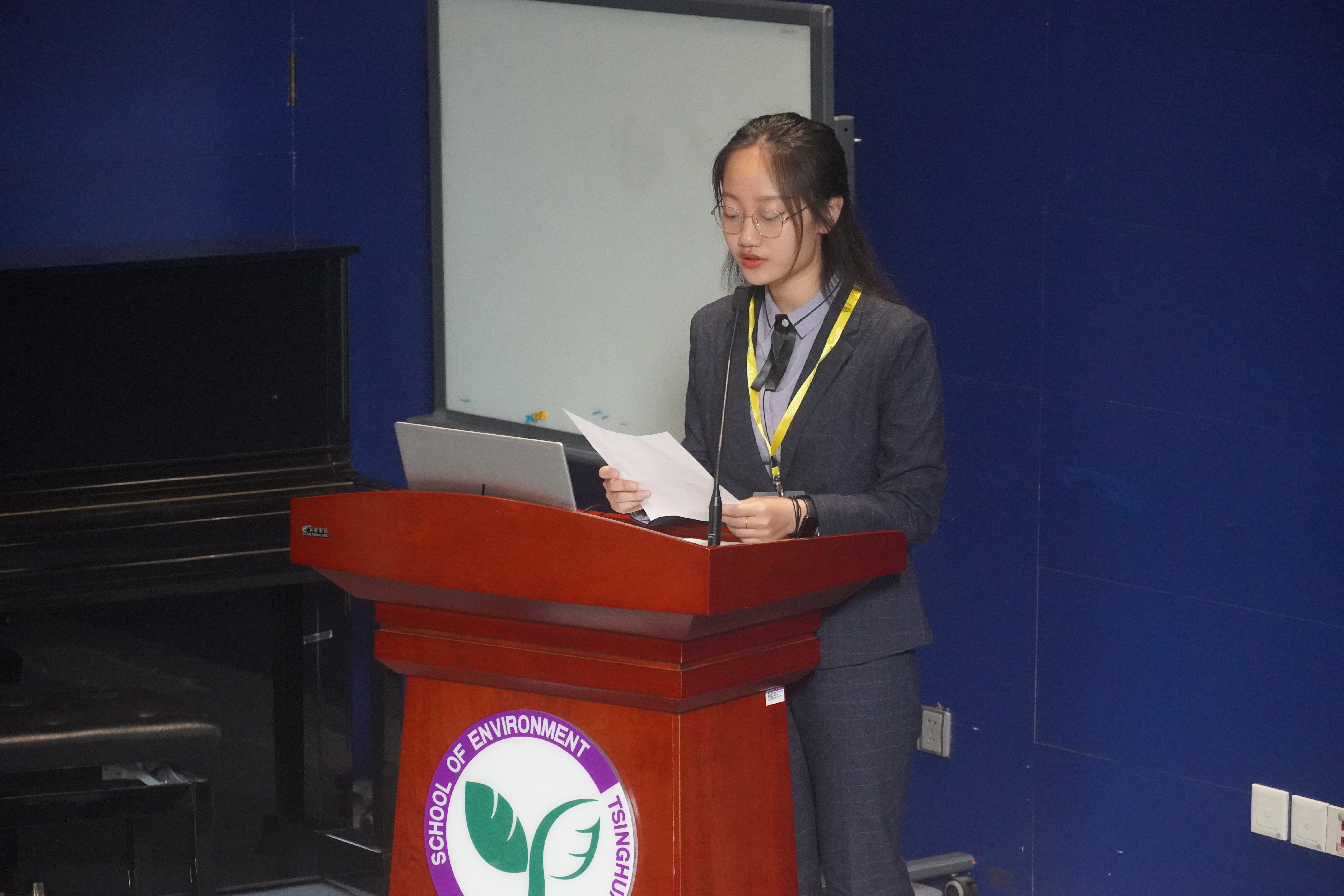 20230923-第十八届全国环境友好科技竞赛终审答辩会顺利举行-邢莹莹-参赛选手代表乐动平台未央书院刘嘉发言.JPG