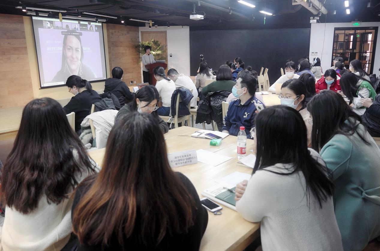 20220225-乐动平台国际化能力提升计划研讨班 -研讨班学员 - 听讲.jpg